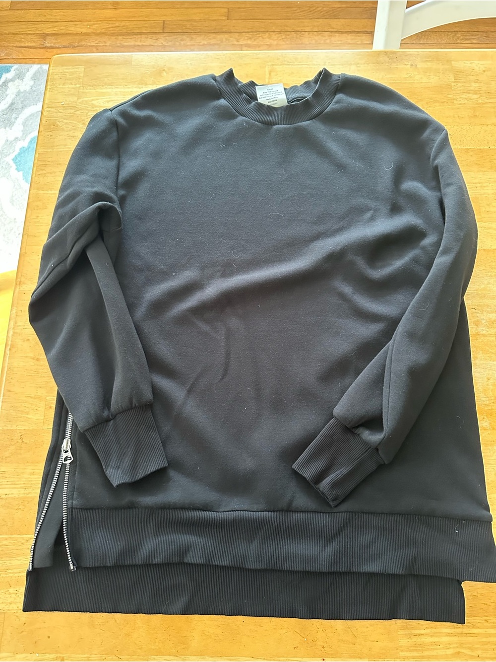 Varley sweatshirt size small